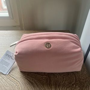 NWT Lululemon Athletica Feeling Ready Mini Velour Pouch in Pastel Pink